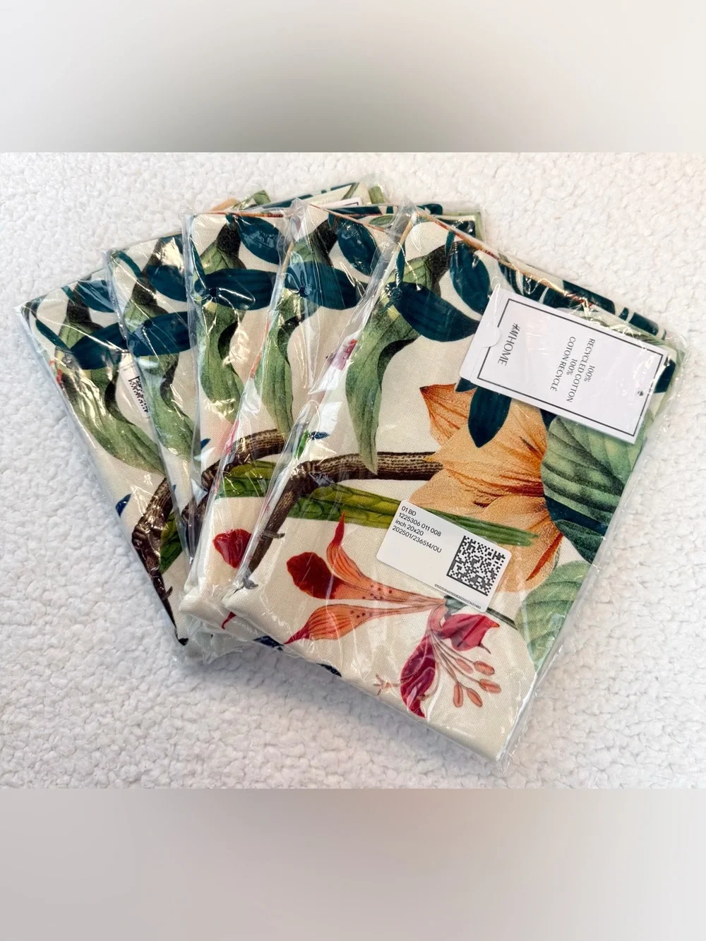 (NWT) H&M • 5-Piece Tropical Floral Recycled Cotton Pillowcases, 20x20